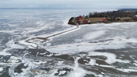 bird watching paradise, ventes ragas and its bird ringing station in lithuania