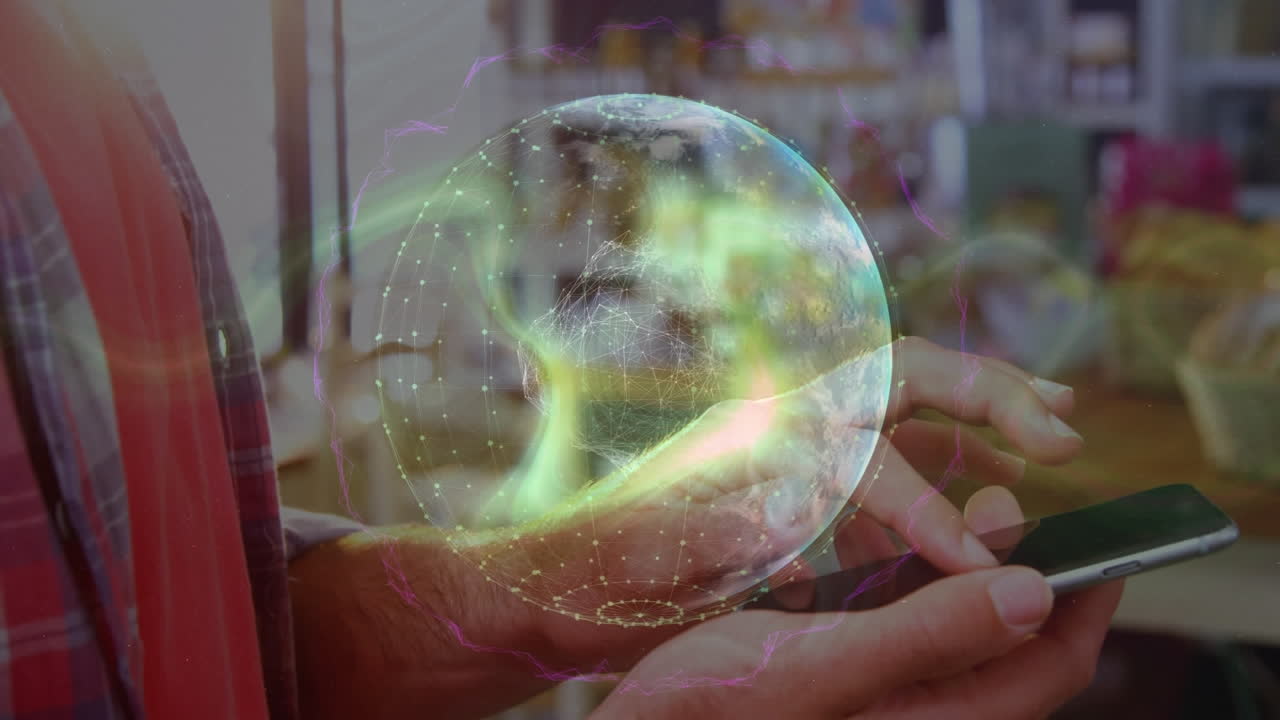 animación de la red de conexiones a través de una mujer de negocios caucásica que usa un teléfono inteligente