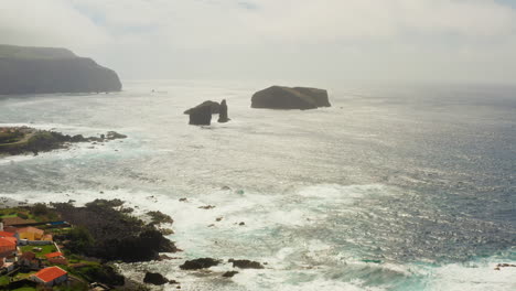 Vista-Pintoresca-De-La-Costa-En-Sao-Miguel,-Azores---Portugal