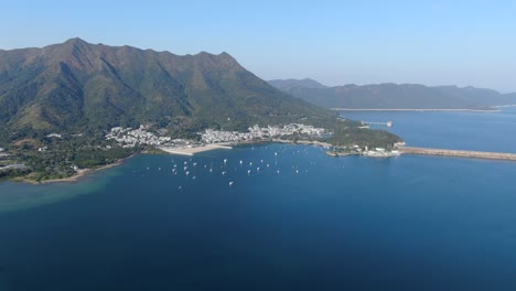 Vista-Aérea-De-La-Costa-De-Hong-Kong-Lung-Mei-Tsuen,-Incluida-Una-Extensión-De-Playa-Artificial