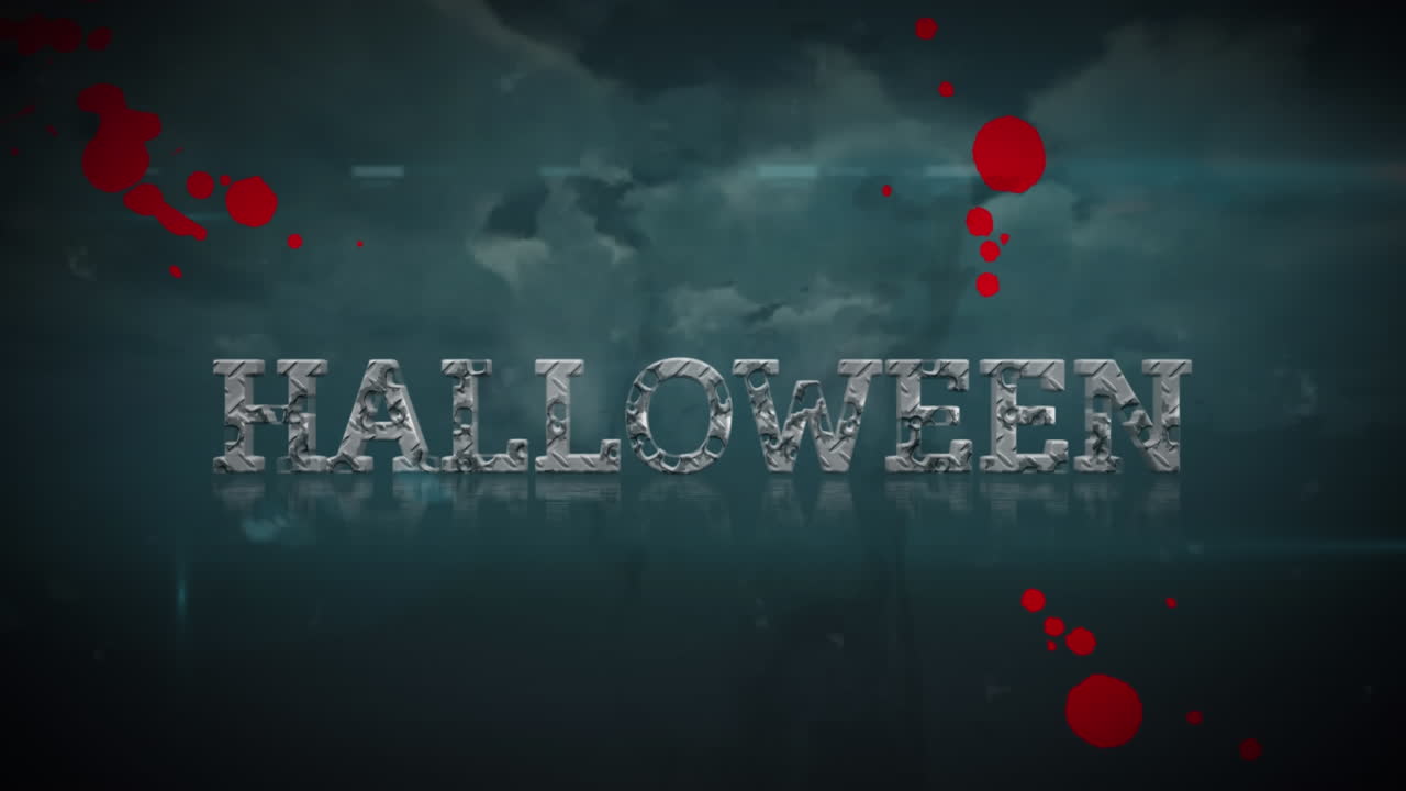 animación del texto de halloween sobre manchas de sangre y nubes en el cielo