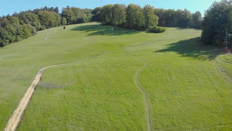 Infrastrukturressourcen-Des-Golfparks-In-Arbeit,-Celje,-Slowenien,-Luftaufnahme