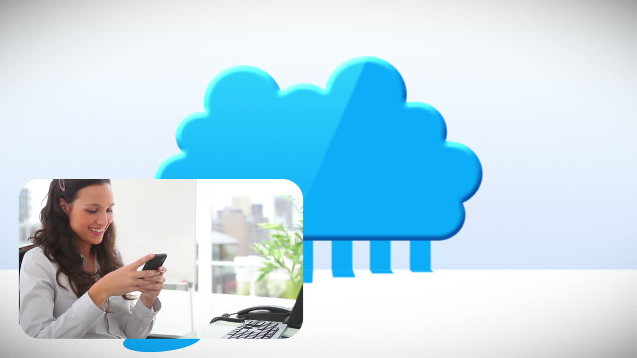 videos de negocios con personas sonrientes