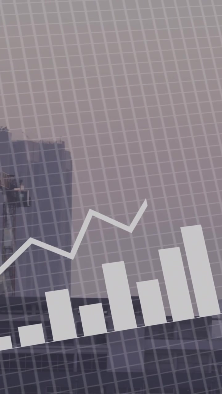 Animación de codificación binaria y procesamiento de datos financieros sobre la ciudad