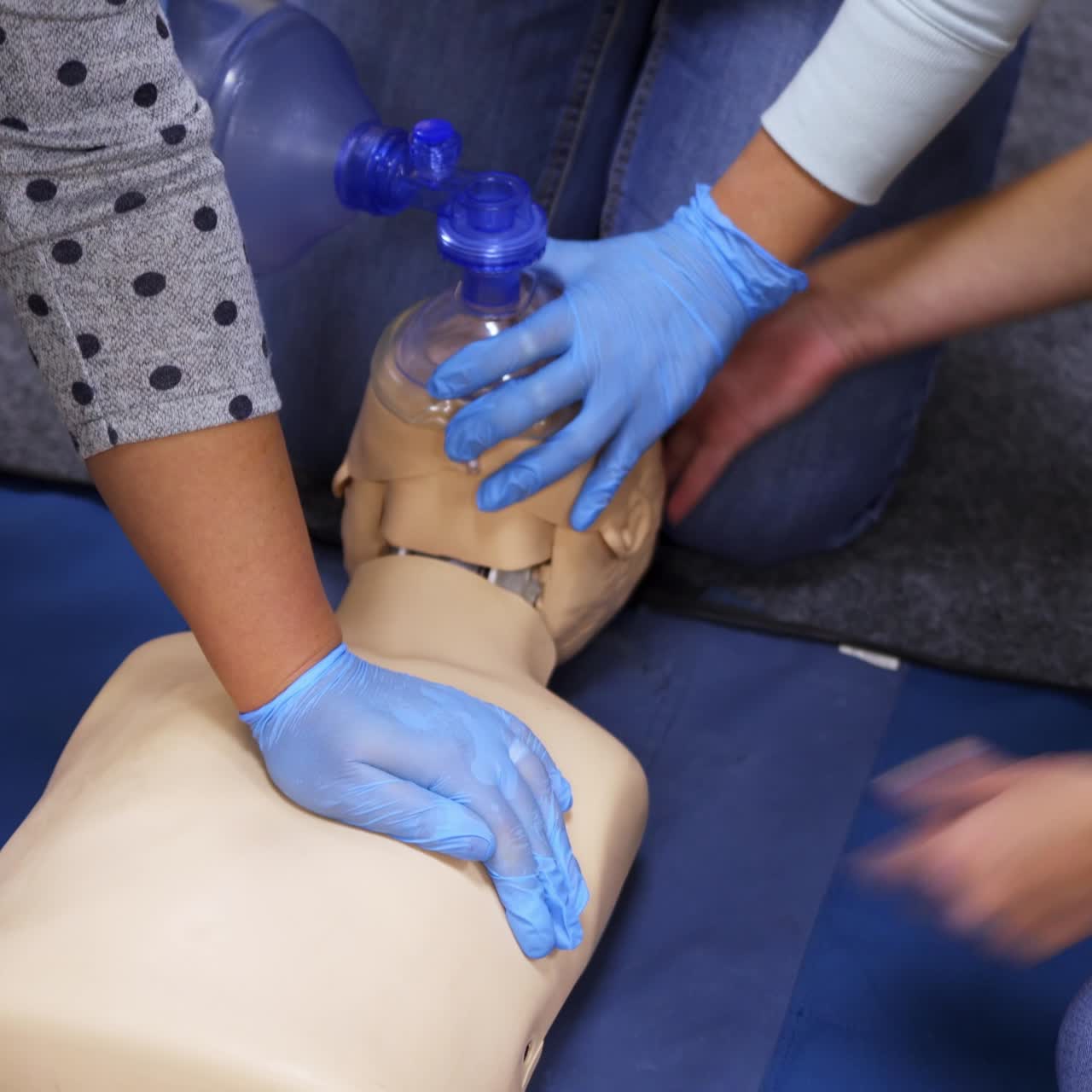 Medical doll for training students. Educational dummy with oxygen mask. Concept of medical education and practice