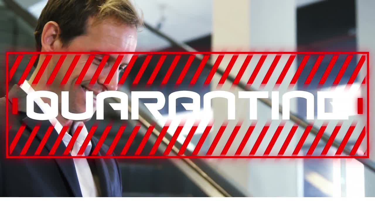 空港でタブレットを使用する白人男性の隔離テキストのアニメーション