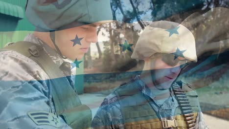 animación de soldados con la bandera hondureña ondeando