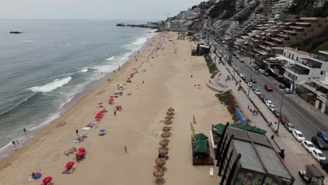 Playa-Reñaca-En-Viña-Del-Mar,-Chile,-OHD-4K-Antena