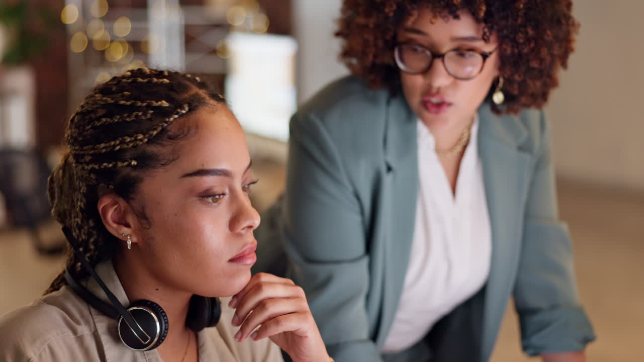 consultor de ayuda a empresas, empleados y gerentes