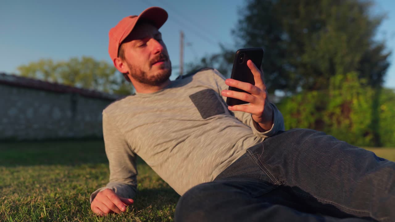 Summer&rsquo;s day and it&rsquo;s warm outside