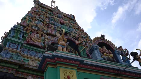 Vista-Panorámica-Del-Famoso-Templo-Sri-Layan-Sithi-Vinayagar-En-Keong-Saik-Rd,-Barrio-Chino,-Singapur