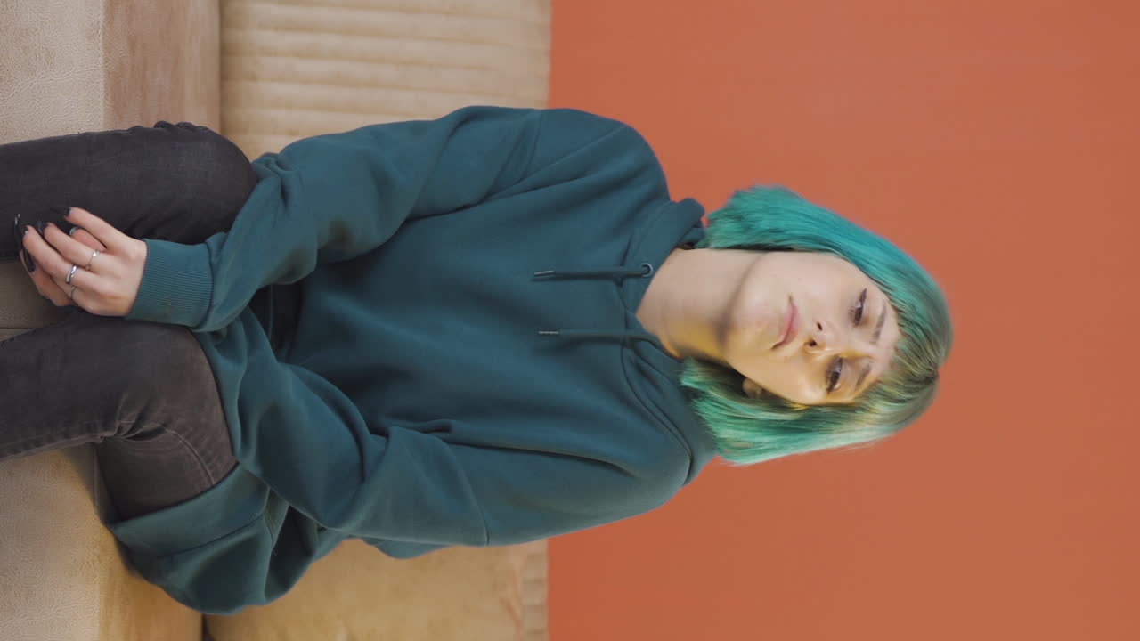 vídeo vertical del síndrome de agotamiento.