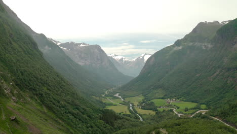 Aerial-View-Of-The-Strynselva-River-In-Strynedalen-Valley-In-Vestland-County,-Norway