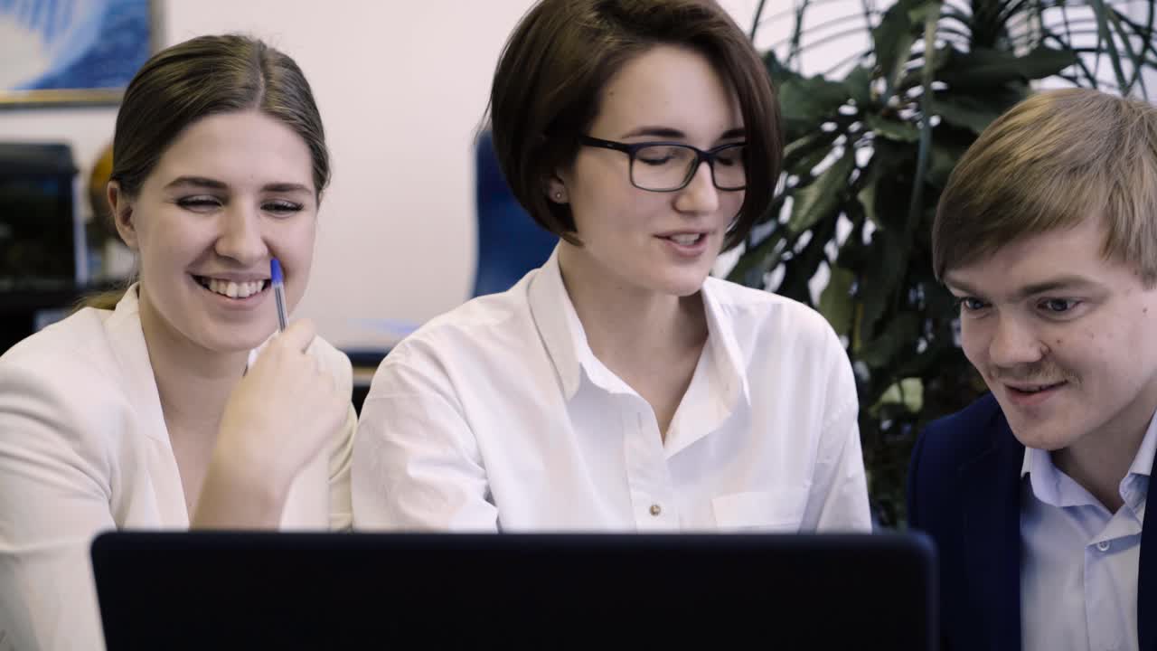 reunión del equipo de negocios