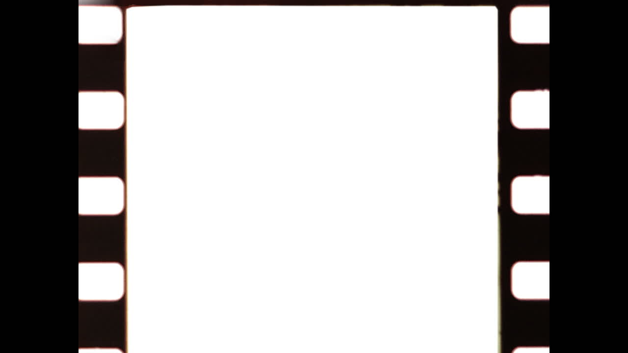 Real 35mm 4x3 film frame overlay - clean