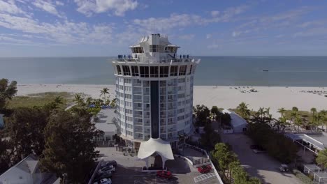 video de dron de 4k del hotel resort bellwether en el golfo de méxico en st