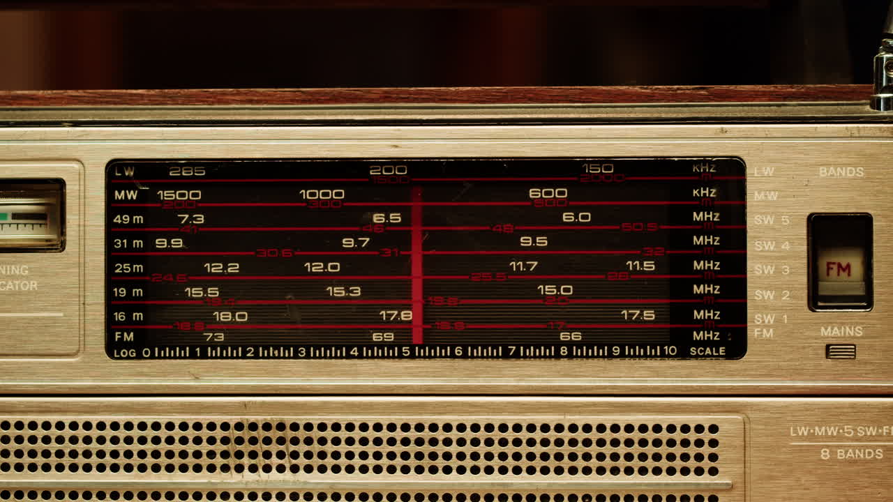 오래된 빈티지 라디오의 클로즈업