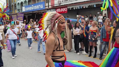 desfile del orgullo lgbtq en tailandia