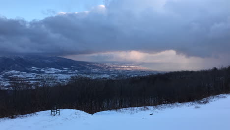 view-fron-MT.USUZAN-SHOWA-SHIN-ZAN-Hokkaido,-Japan