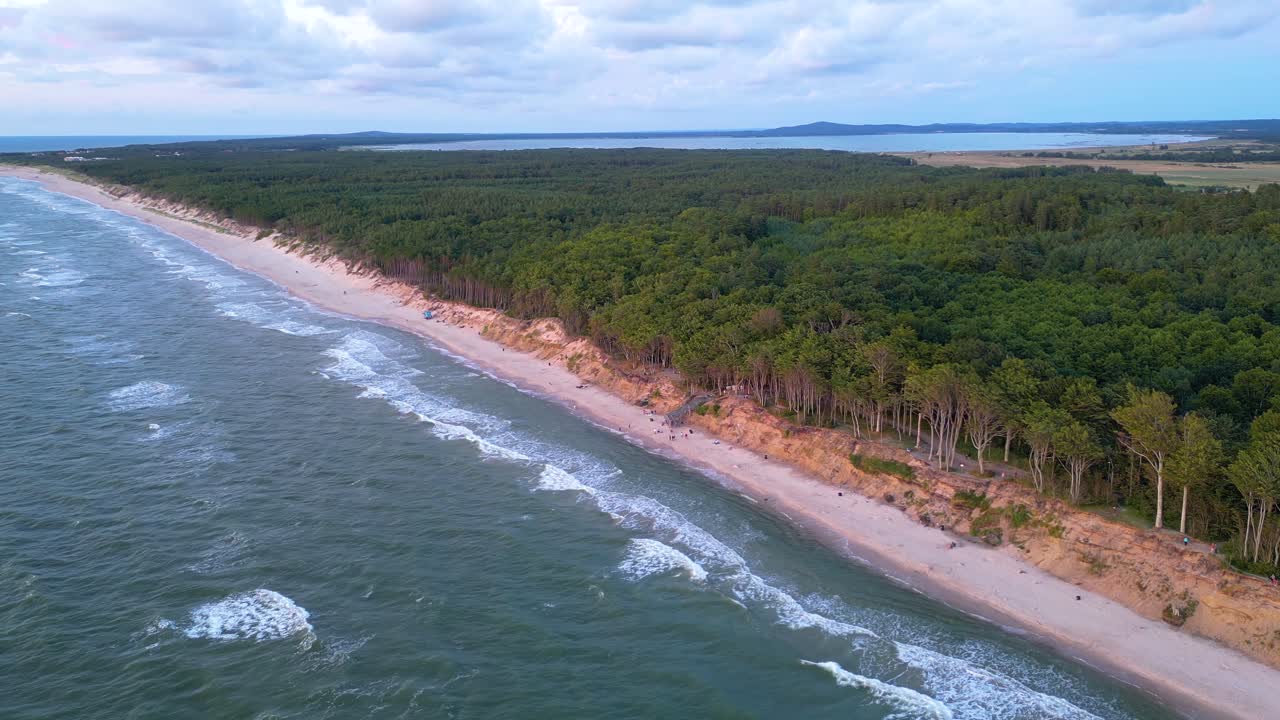 극적인 해가 지는 것