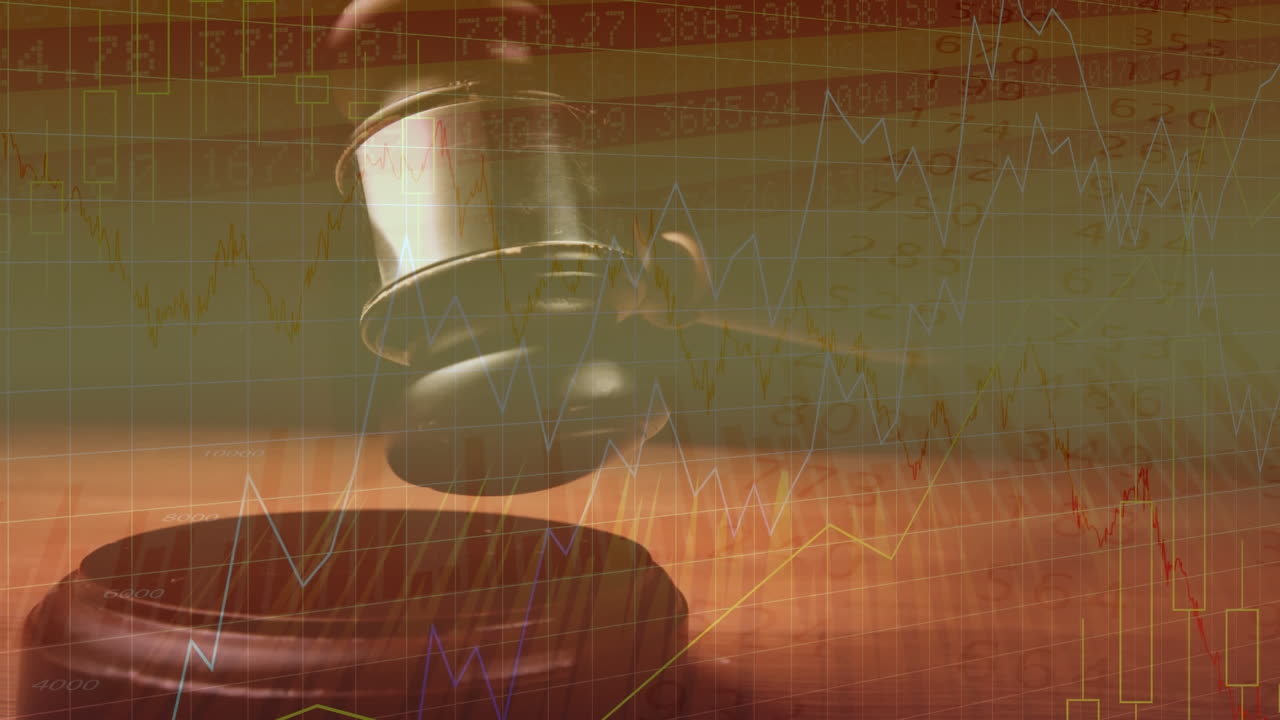 animación de las estadísticas y el procesamiento de datos financieros sobre el martillo del subastador