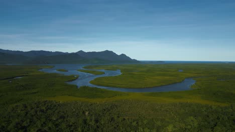 Dschungel-Regenwald-Seymour-River-Im-Nationalpark-Hinchinbrook-Island,-Australien