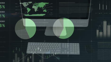 animación de la interfaz infográfica multicolor en vista aérea del escritorio y el teclado en el escritorio