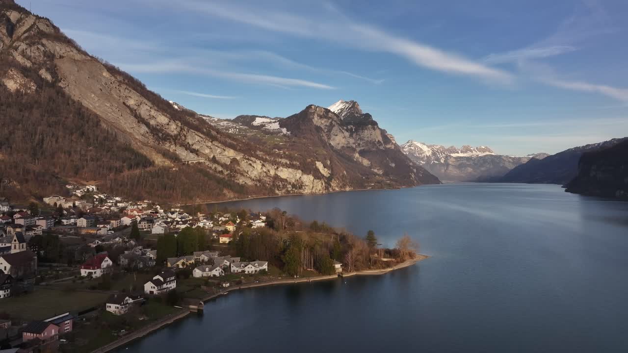 Aerial Walensee lake with Swiss alpine villages and mountains in Walenstadt, Schweiz