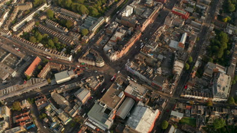 Stationäre-Luftaufnahme-über-Der-Kreuzung-Camden-Town