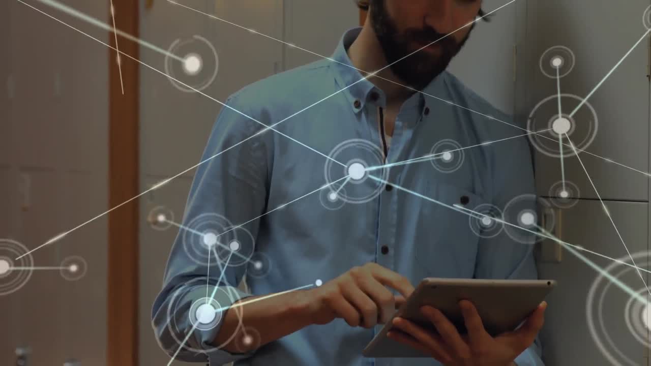 animación de la red de conexiones a través de un estudiante masculino usando una tableta