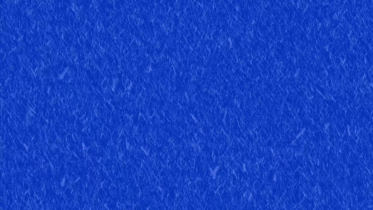 블루 스크린에서 고립된 비가 내리고 있습니다. 나쁜 날씨의 크로마 키, 비방울이 떨어지고 있습니다.