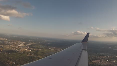 llegando para un aterrizaje en un jet