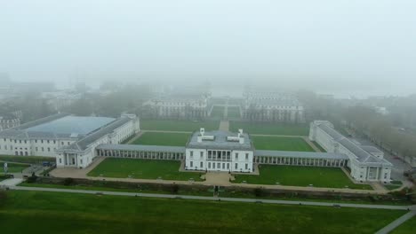 Foto-De-Un-Dron-Neblinoso-De-La-Propiedad