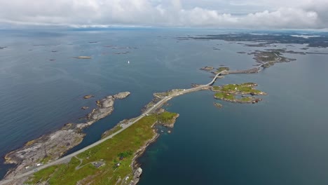 atlantic ocean road in norway