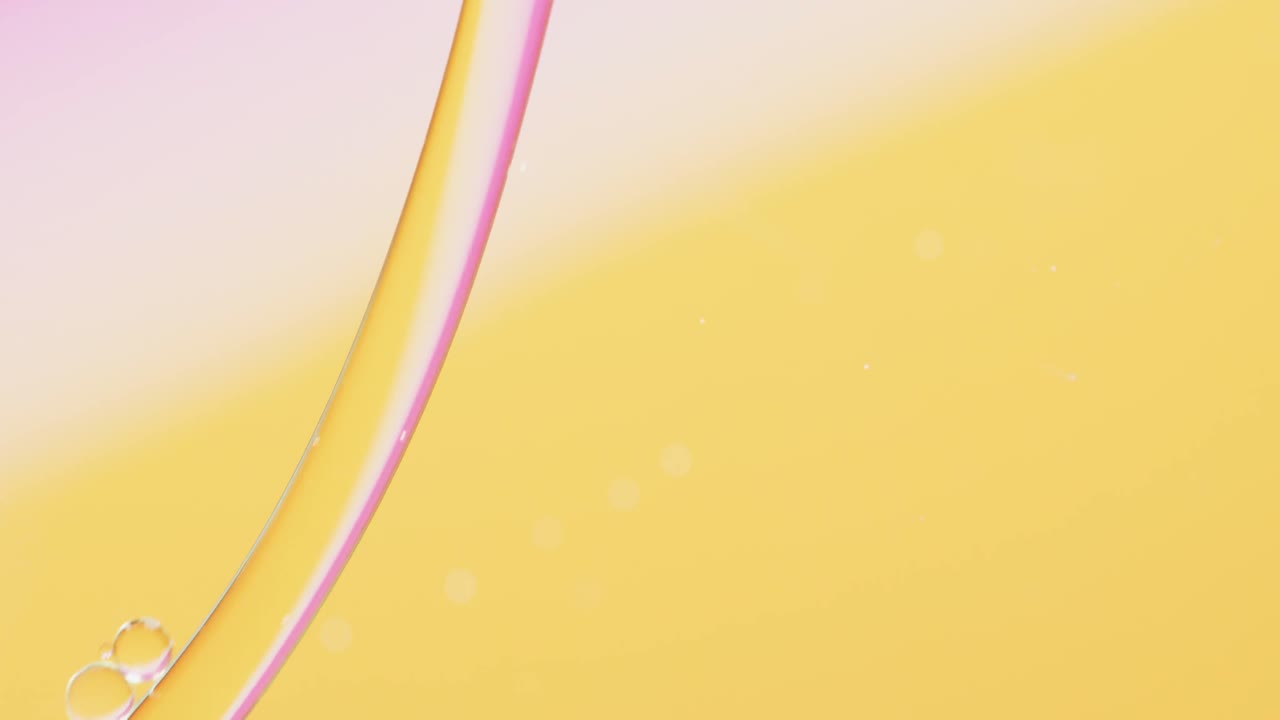 복사 공간과 함께 노란색 배경에 움직이는 거품의 애니메이션