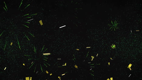 Animación-Del-Texto-Feliz-Año-Nuevo-En-Verde-Con-Fuegos-Artificiales-De-Año-Nuevo-Y-Confeti-Dorado-En-El-Cielo-Nocturno