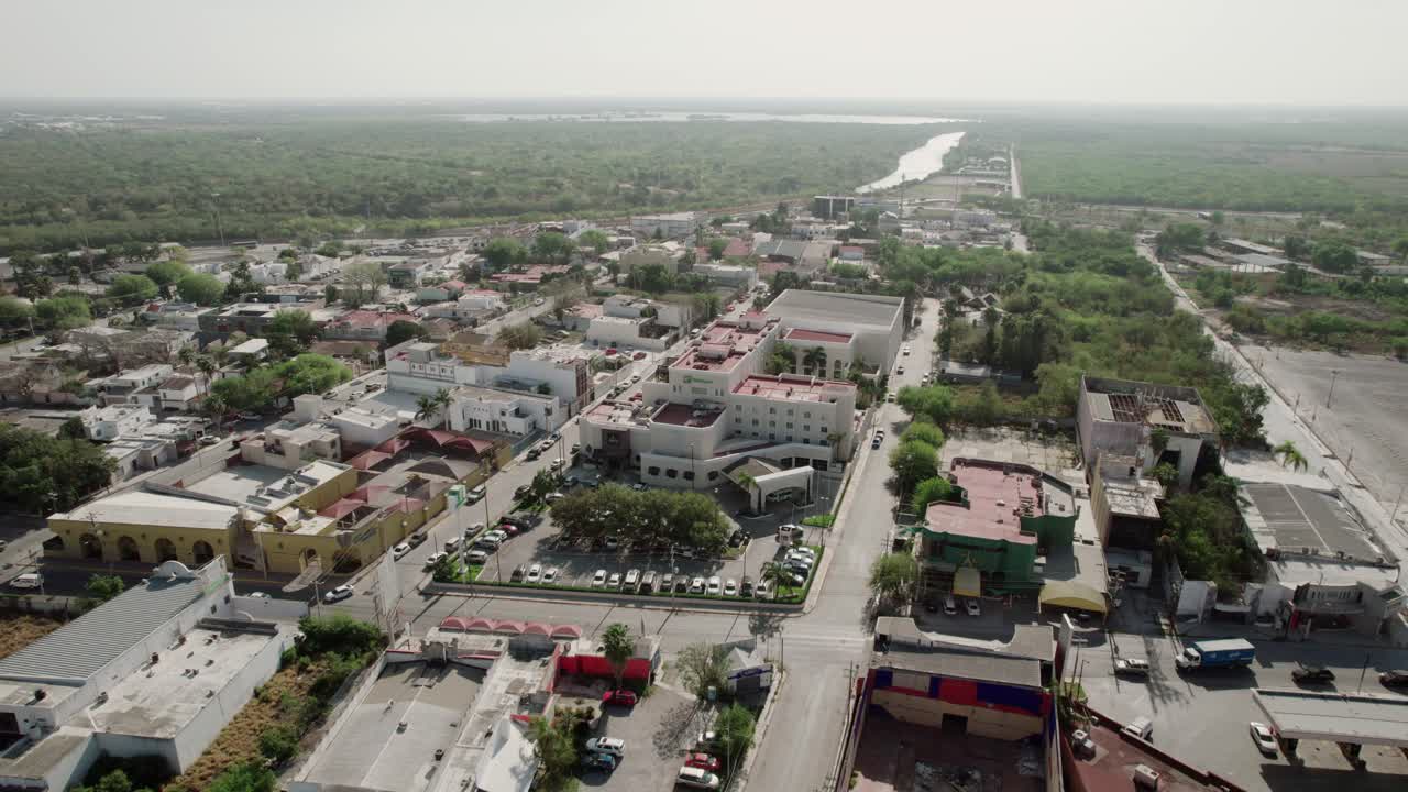 aérea sobre una zona residencial en reynosa, una ciudad fronteriza en la parte norte del estado de tamaulipas, en méxico
