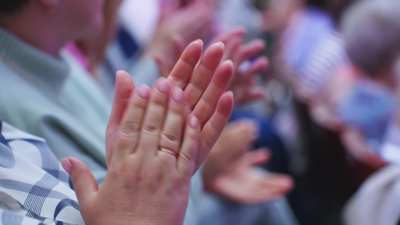 Applause from an Audience