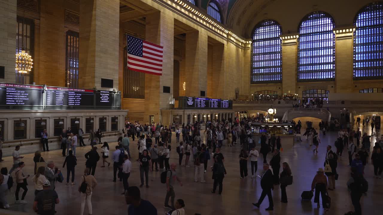 Grand Central Terminal: A Busy Day in NYC