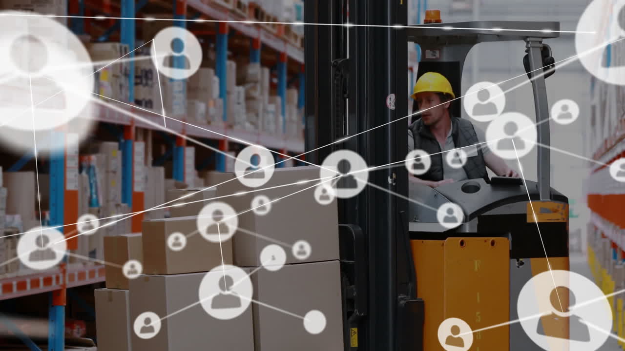 animación de la red de conexiones con la gente iconos sobre hombre biracial trabajando en el almacén