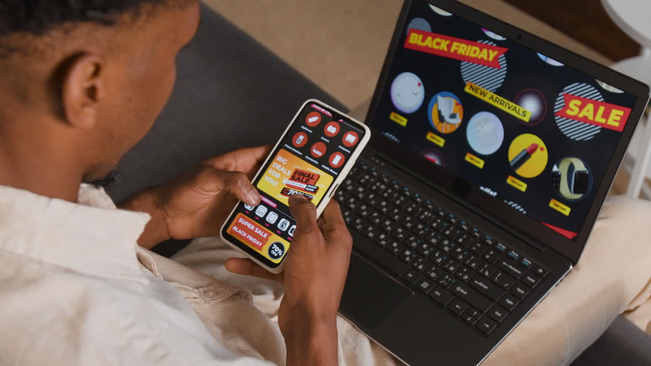 Online Shopping Black Friday Deals on Laptop and Smartphone