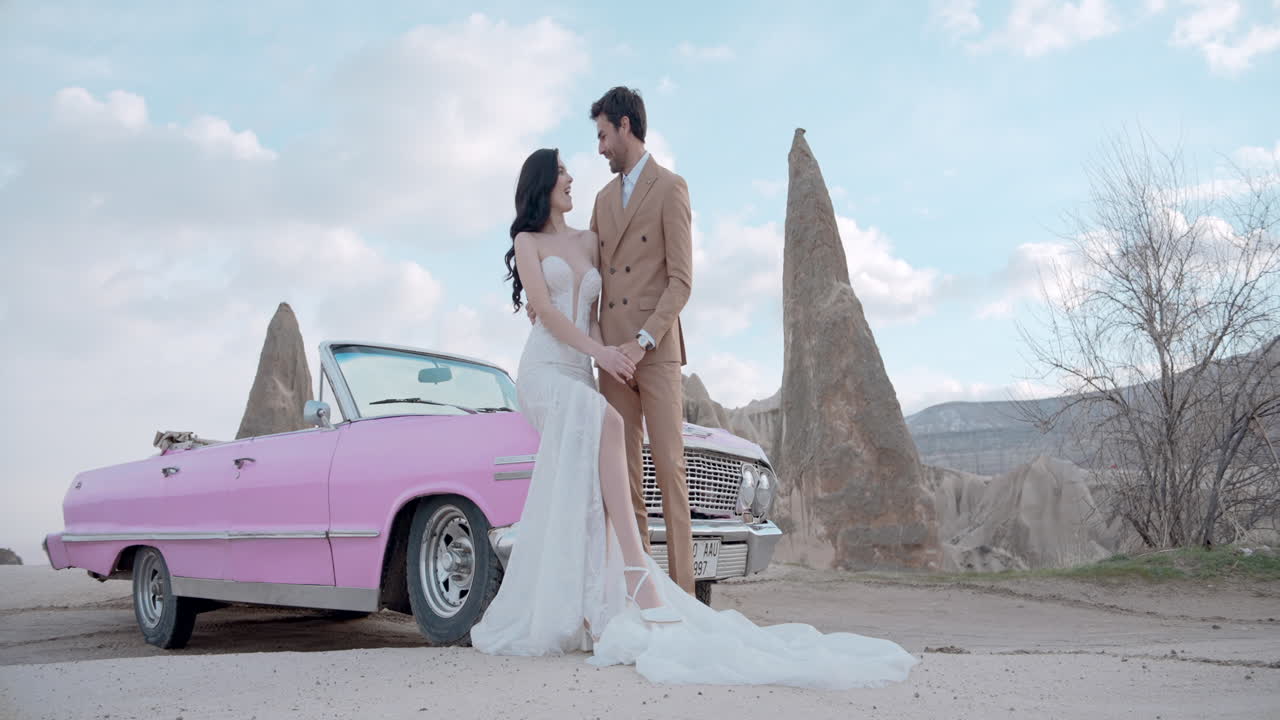 Kapadokya'da Romantik Çift