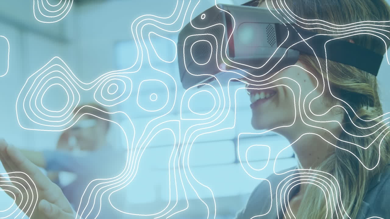 animazione della rete di connessioni su donna che indossa auricolari vr