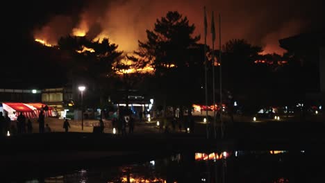 Wakakusa-Yamayaki-„Grilled-Mountain“-Event,-Tilt-Enthüllung-Des-Nara-Japan-Festivals