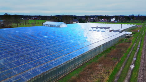 greenhouse sustainable climate control rooftop innovate farming in countryside