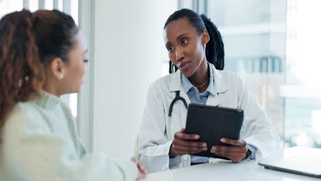 Consulta-De-Médico,-Tableta-Y-Mujer-Negra