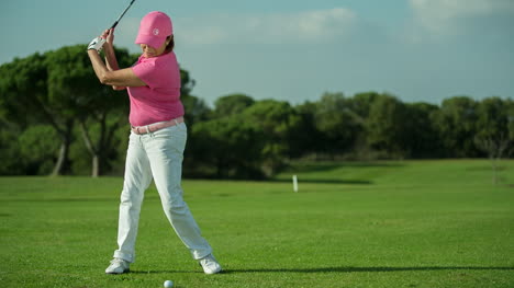 Elderly-Lady-Golf-29