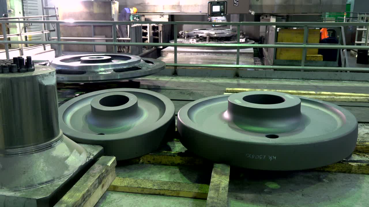 procesamiento de piezas de trabajo en torno de torneado y perforación