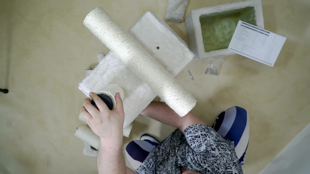 Cat tree house condo assembly