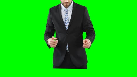 hombre de negocios tocando la pantalla digital